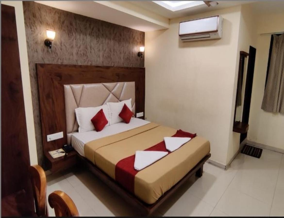 Hotel Samaira Residency Dive Extérieur photo